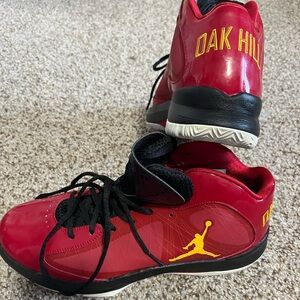 Air Jordan Nike Oak Hill Academy 12 Red